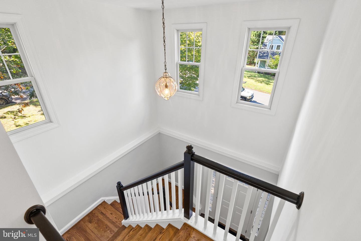 2647 WOODLEY PL, FALLS CHURCH, Virginia 22046, 5 Bedrooms Bedrooms, ,4 BathroomsBathrooms,Residential,For sale,2647 WOODLEY PL,VAFX2275100 MLS # VAFX2275100