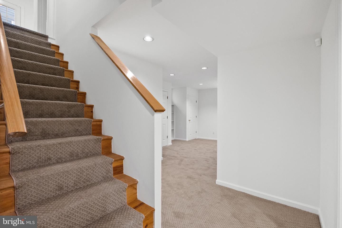 2647 WOODLEY PL, FALLS CHURCH, Virginia 22046, 5 Bedrooms Bedrooms, ,4 BathroomsBathrooms,Residential,For sale,2647 WOODLEY PL,VAFX2275100 MLS # VAFX2275100