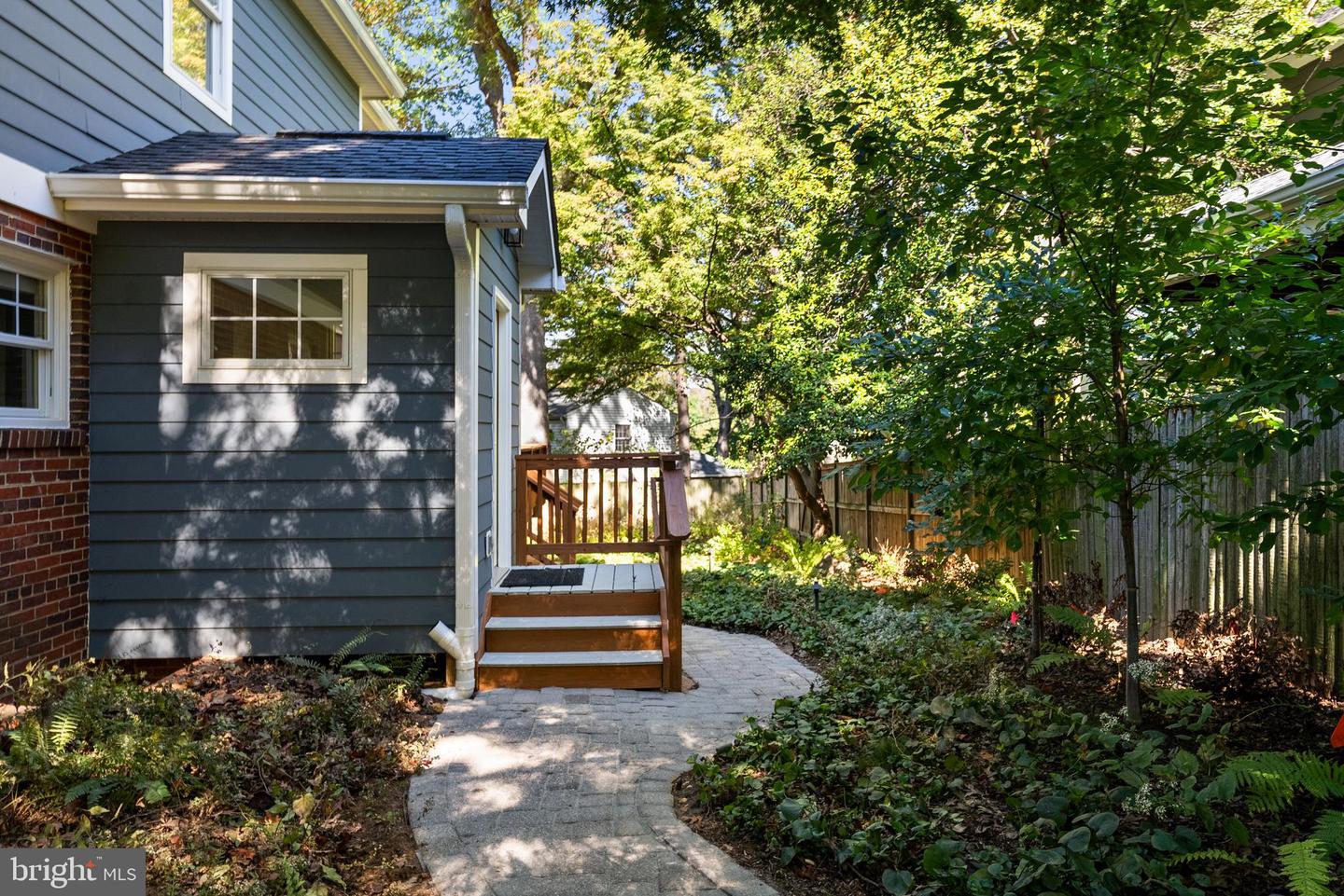 2647 WOODLEY PL, FALLS CHURCH, Virginia 22046, 5 Bedrooms Bedrooms, ,4 BathroomsBathrooms,Residential,For sale,2647 WOODLEY PL,VAFX2275100 MLS # VAFX2275100