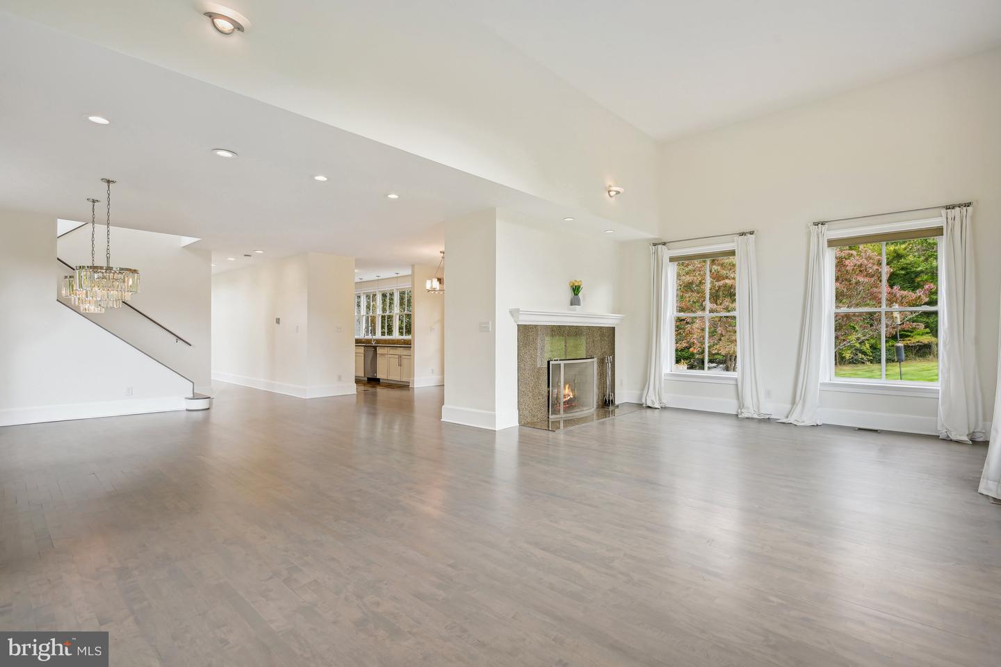 10747 RIVERSCAPE RUN, GREAT FALLS, Virginia 22066, 4 Bedrooms Bedrooms, ,5 BathroomsBathrooms,Residential,For sale,10747 RIVERSCAPE RUN,VAFX2275130 MLS # VAFX2275130