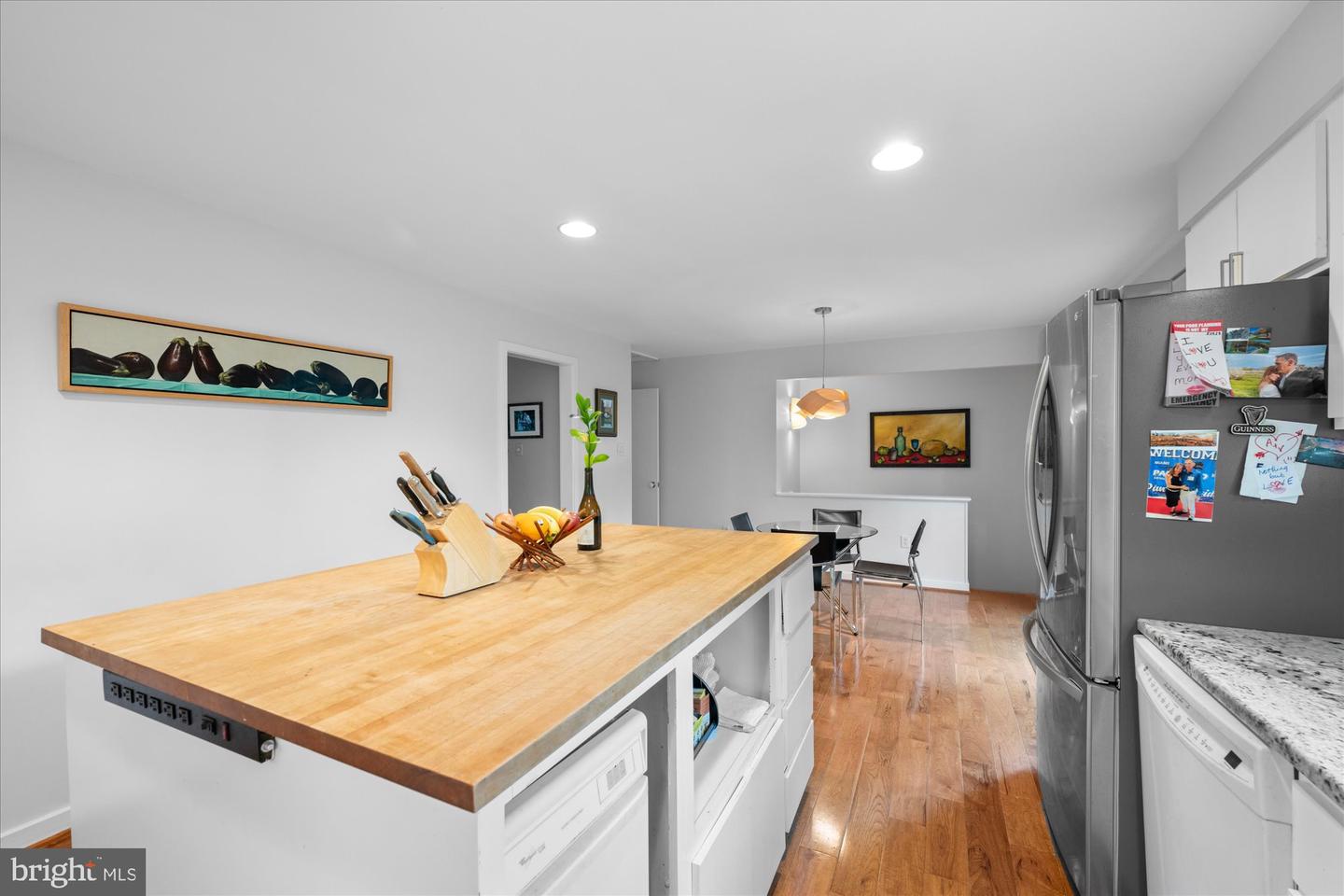 6952 DUNCRAIG CT, MCLEAN, Virginia 22101, 5 Bedrooms Bedrooms, ,4 BathroomsBathrooms,Residential,For sale,6952 DUNCRAIG CT,VAFX2275168 MLS # VAFX2275168