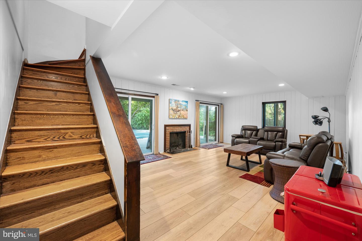 6952 DUNCRAIG CT, MCLEAN, Virginia 22101, 5 Bedrooms Bedrooms, ,4 BathroomsBathrooms,Residential,For sale,6952 DUNCRAIG CT,VAFX2275168 MLS # VAFX2275168