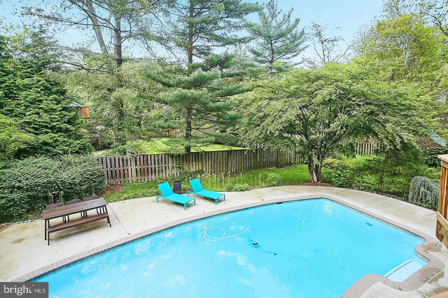 6952 DUNCRAIG CT, MCLEAN, Virginia 22101, 5 Bedrooms Bedrooms, ,4 BathroomsBathrooms,Residential,For sale,6952 DUNCRAIG CT,VAFX2275168 MLS # VAFX2275168