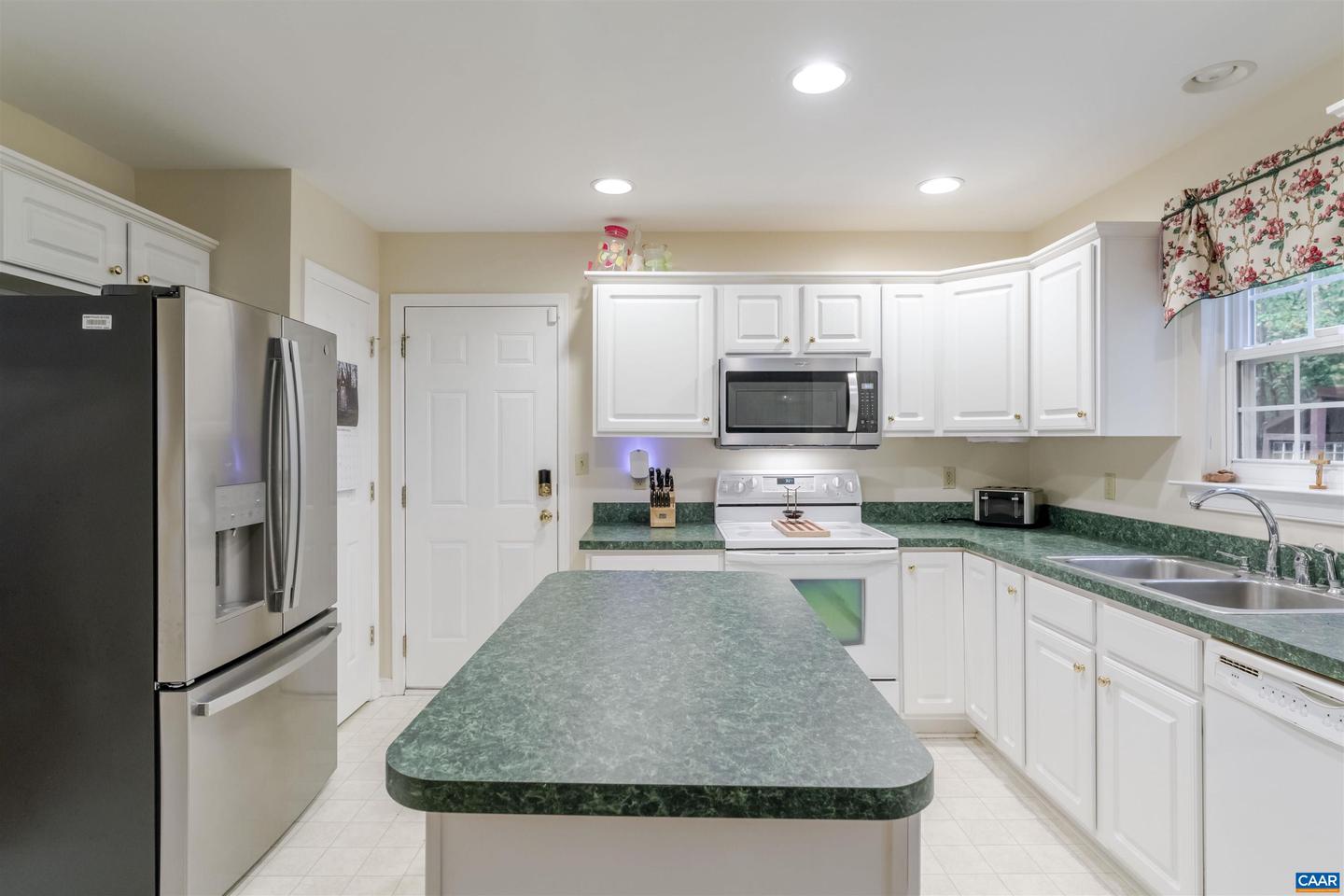 240 OAKMONT DR, GORDONSVILLE, Virginia 22942, 4 Bedrooms Bedrooms, ,2 BathroomsBathrooms,Residential,For sale,240 OAKMONT DR,670175 MLS # 670175