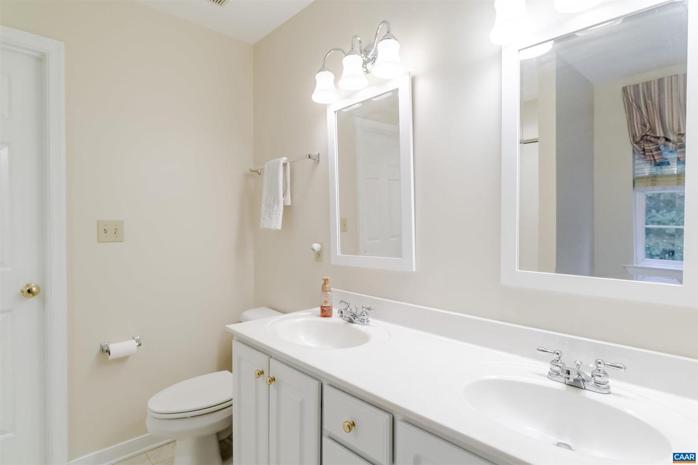 240 OAKMONT DR, GORDONSVILLE, Virginia 22942, 4 Bedrooms Bedrooms, ,2 BathroomsBathrooms,Residential,For sale,240 OAKMONT DR,670175 MLS # 670175