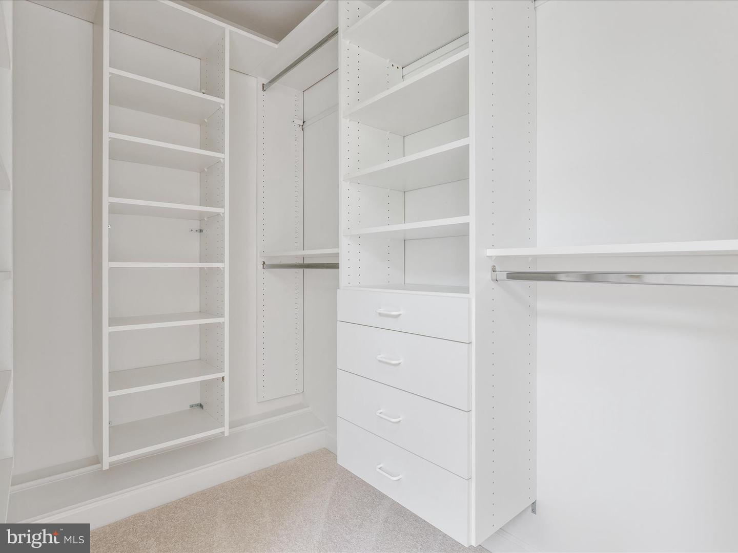 12028 WALNUT BRANCH RD, RESTON, Virginia 20194, 5 Bedrooms Bedrooms, ,5 BathroomsBathrooms,Residential,For sale,12028 WALNUT BRANCH RD,VAFX2275188 MLS # VAFX2275188