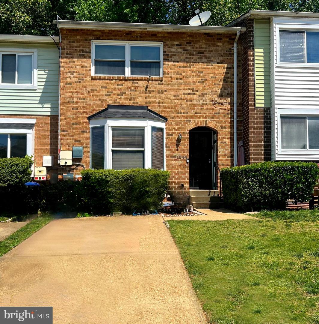 1944 VALLEY TER SE, WASHINGTON, District Of Columbia 20032, 3 Bedrooms Bedrooms, ,2 BathroomsBathrooms,Residential,For sale,1944 VALLEY TER SE,DCDC2196882 MLS # DCDC2196882