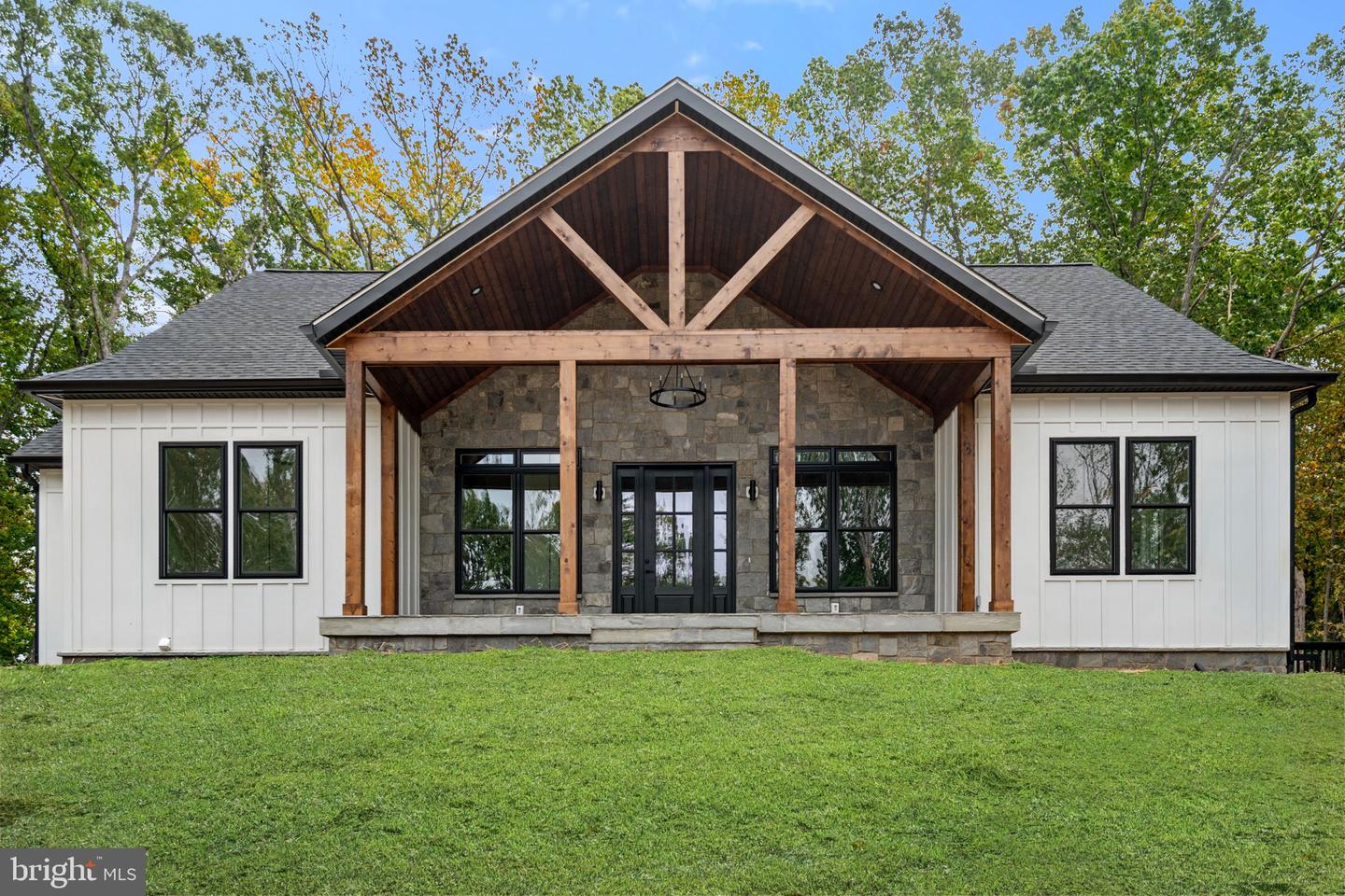 5355 HILLSIDE DR, WARRENTON, Virginia 20187, 5 Bedrooms Bedrooms, ,4 BathroomsBathrooms,Residential,For sale,5355 HILLSIDE DR,VAFQ2018198 MLS # VAFQ2018198