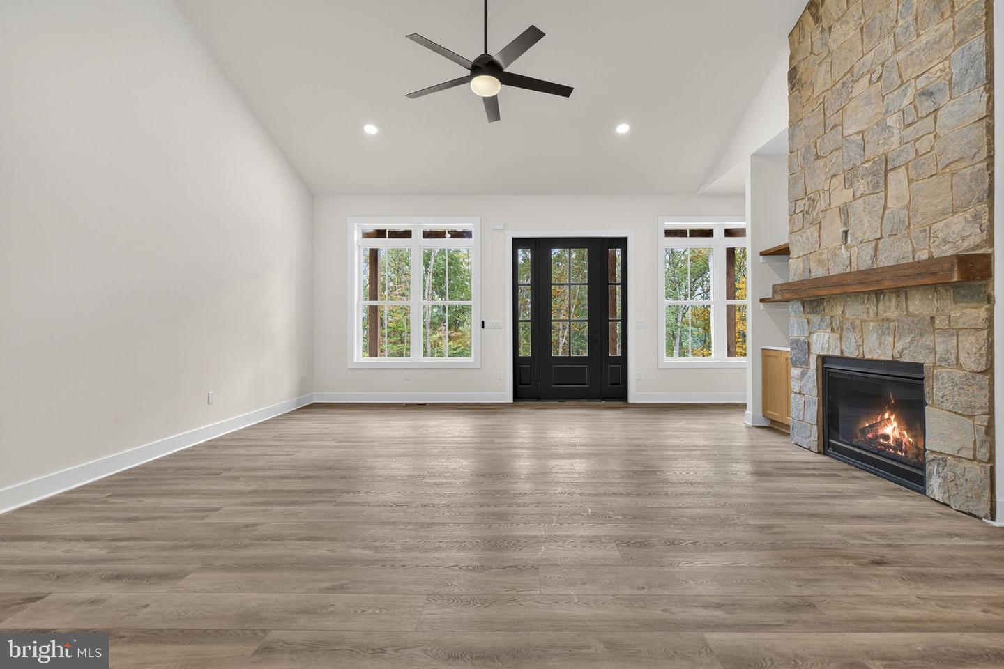 5355 HILLSIDE DR, WARRENTON, Virginia 20187, 5 Bedrooms Bedrooms, ,4 BathroomsBathrooms,Residential,For sale,5355 HILLSIDE DR,VAFQ2018198 MLS # VAFQ2018198