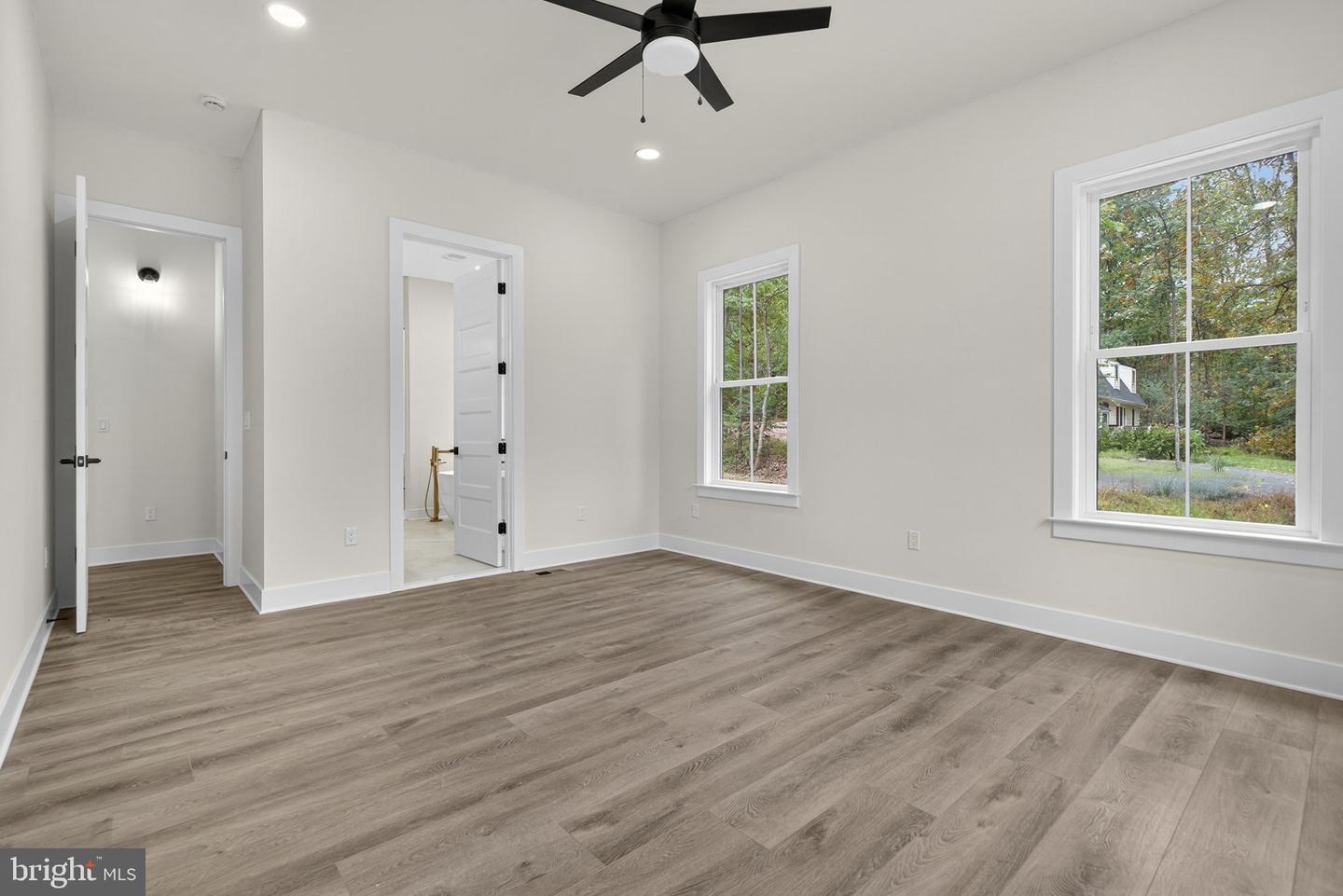 5355 HILLSIDE DR, WARRENTON, Virginia 20187, 5 Bedrooms Bedrooms, ,4 BathroomsBathrooms,Residential,For sale,5355 HILLSIDE DR,VAFQ2018198 MLS # VAFQ2018198