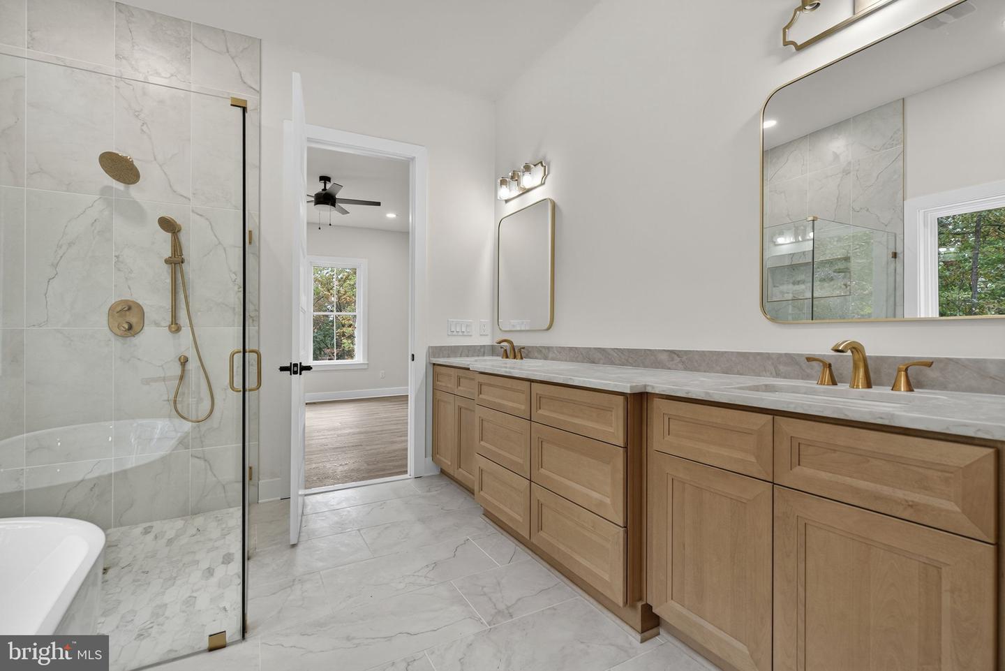 5355 HILLSIDE DR, WARRENTON, Virginia 20187, 5 Bedrooms Bedrooms, ,4 BathroomsBathrooms,Residential,For sale,5355 HILLSIDE DR,VAFQ2018198 MLS # VAFQ2018198