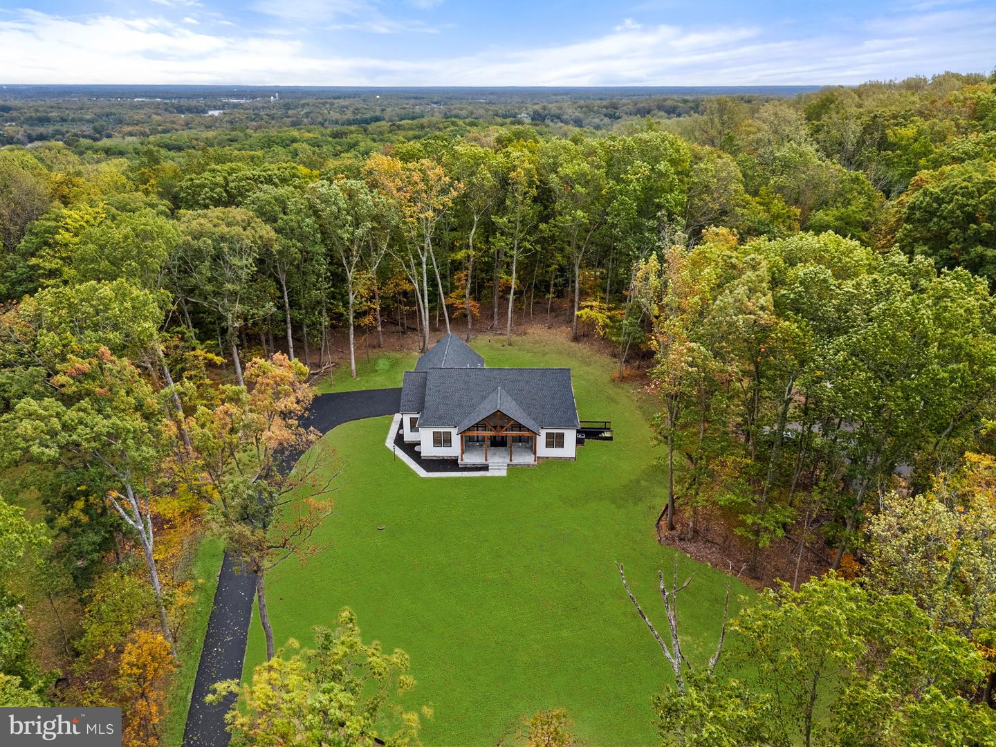 5355 HILLSIDE DR, WARRENTON, Virginia 20187, 5 Bedrooms Bedrooms, ,4 BathroomsBathrooms,Residential,For sale,5355 HILLSIDE DR,VAFQ2018198 MLS # VAFQ2018198
