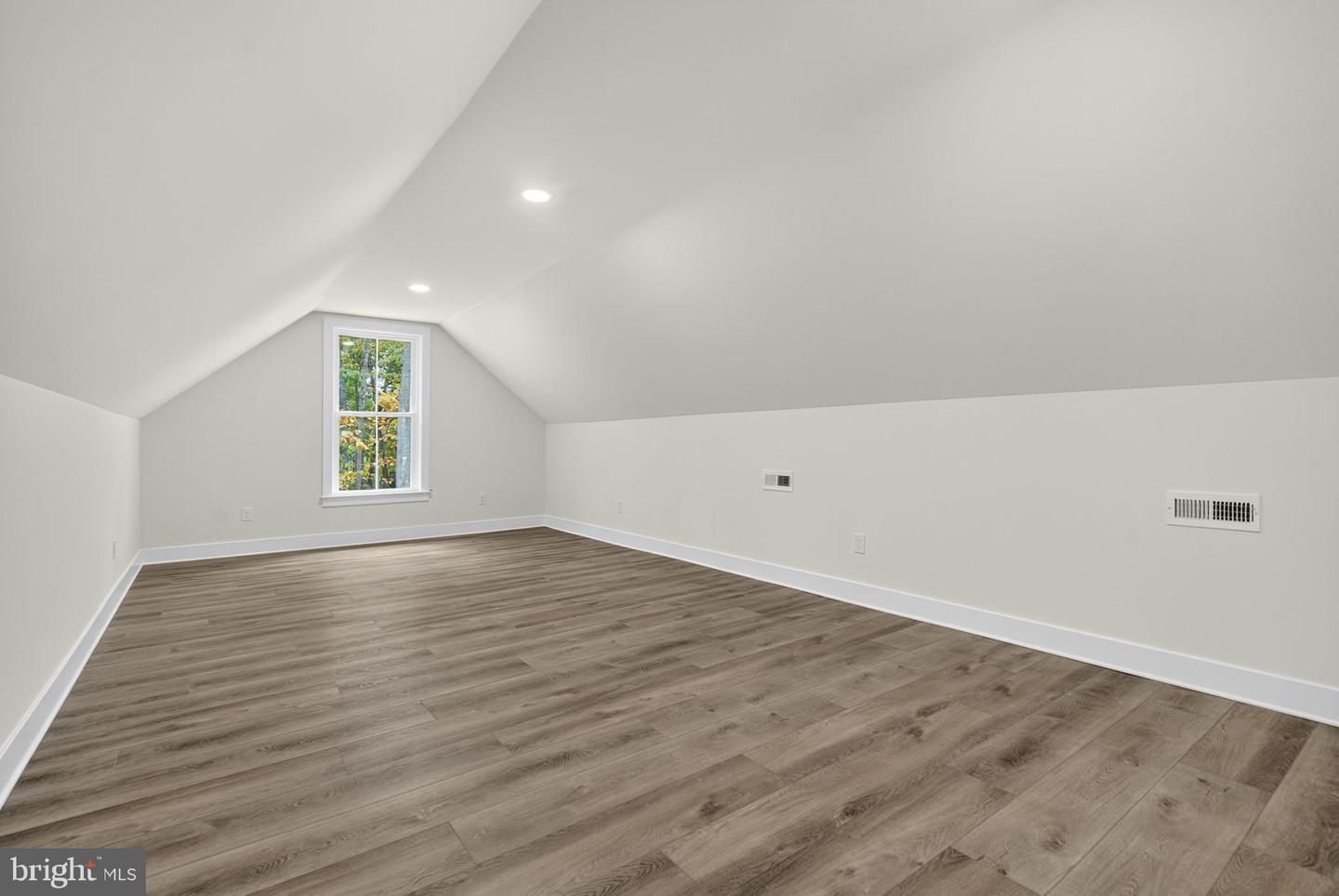 5355 HILLSIDE DR, WARRENTON, Virginia 20187, 5 Bedrooms Bedrooms, ,4 BathroomsBathrooms,Residential,For sale,5355 HILLSIDE DR,VAFQ2018198 MLS # VAFQ2018198