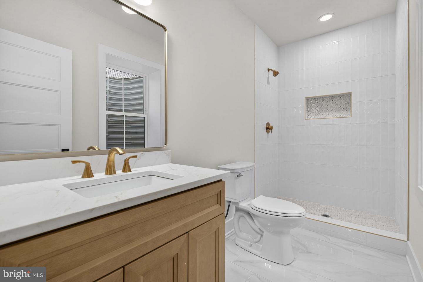 5355 HILLSIDE DR, WARRENTON, Virginia 20187, 5 Bedrooms Bedrooms, ,4 BathroomsBathrooms,Residential,For sale,5355 HILLSIDE DR,VAFQ2018198 MLS # VAFQ2018198