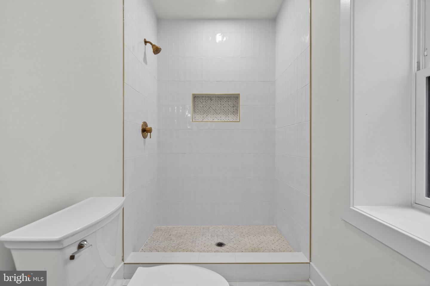 5355 HILLSIDE DR, WARRENTON, Virginia 20187, 5 Bedrooms Bedrooms, ,4 BathroomsBathrooms,Residential,For sale,5355 HILLSIDE DR,VAFQ2018198 MLS # VAFQ2018198
