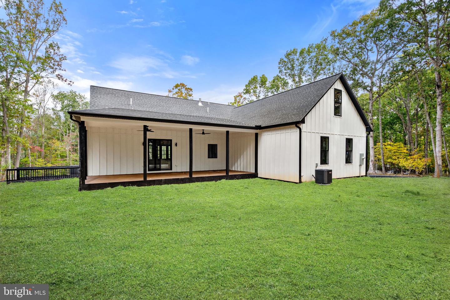 5355 HILLSIDE DR, WARRENTON, Virginia 20187, 5 Bedrooms Bedrooms, ,4 BathroomsBathrooms,Residential,For sale,5355 HILLSIDE DR,VAFQ2018198 MLS # VAFQ2018198