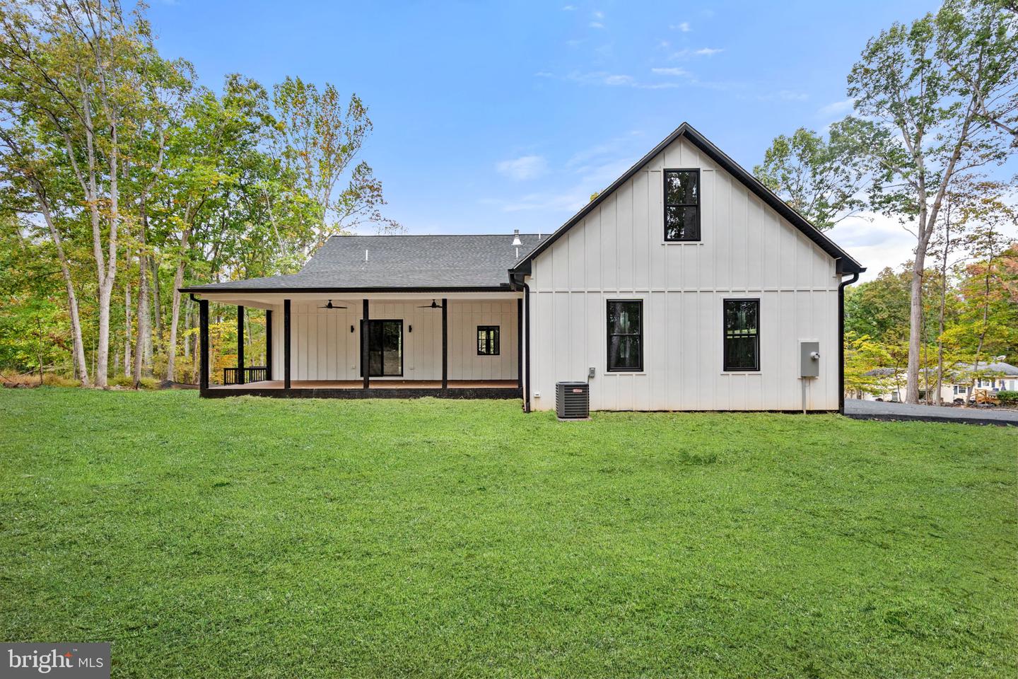5355 HILLSIDE DR, WARRENTON, Virginia 20187, 5 Bedrooms Bedrooms, ,4 BathroomsBathrooms,Residential,For sale,5355 HILLSIDE DR,VAFQ2018198 MLS # VAFQ2018198