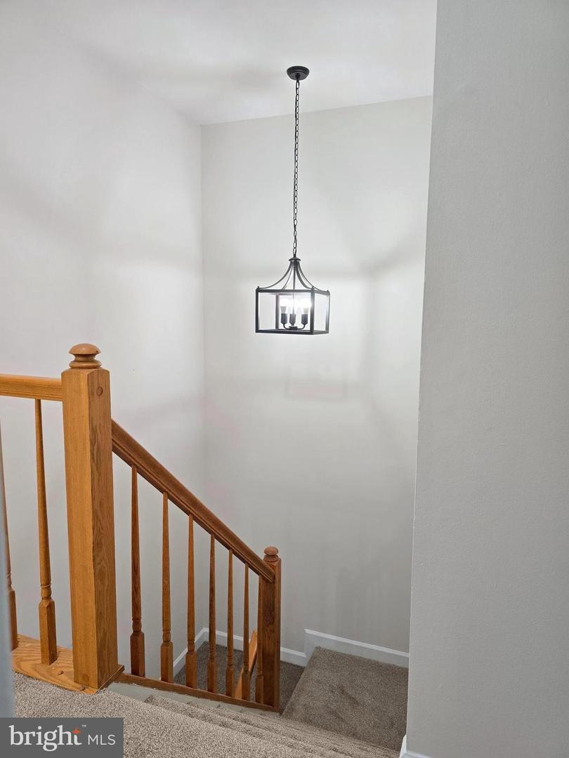 15546 TRAVAILER CT, WOODBRIDGE, Virginia 22193, 4 Bedrooms Bedrooms, 7 Rooms Rooms,2 BathroomsBathrooms,Residential,For sale,15546 TRAVAILER CT,VAPW2103854 MLS # VAPW2103854