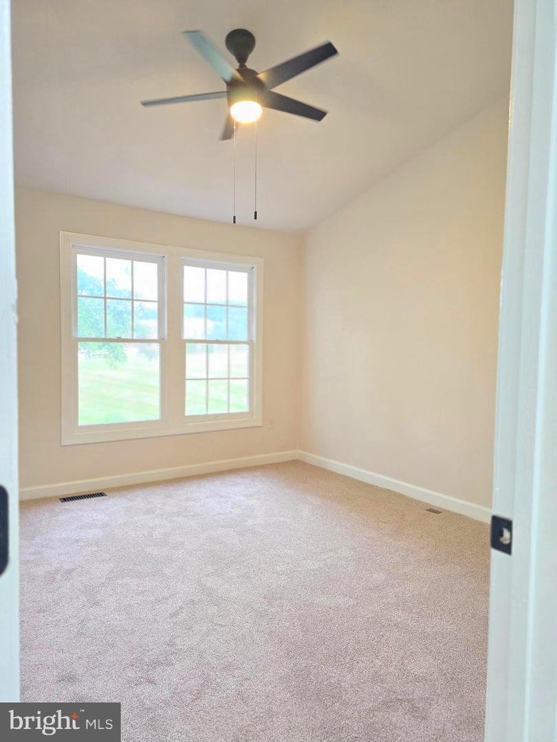15546 TRAVAILER CT, WOODBRIDGE, Virginia 22193, 4 Bedrooms Bedrooms, 7 Rooms Rooms,2 BathroomsBathrooms,Residential,For sale,15546 TRAVAILER CT,VAPW2103854 MLS # VAPW2103854