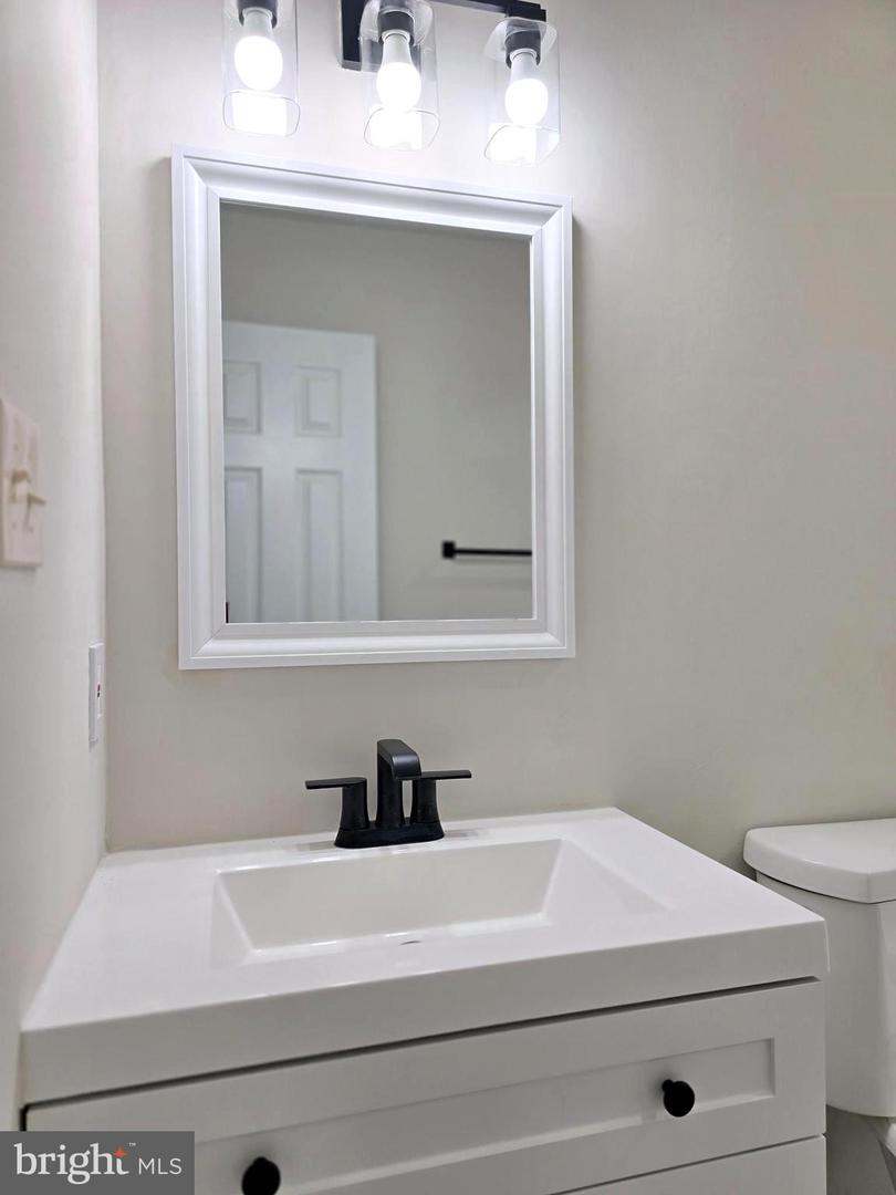 15546 TRAVAILER CT, WOODBRIDGE, Virginia 22193, 4 Bedrooms Bedrooms, 7 Rooms Rooms,2 BathroomsBathrooms,Residential,For sale,15546 TRAVAILER CT,VAPW2103854 MLS # VAPW2103854