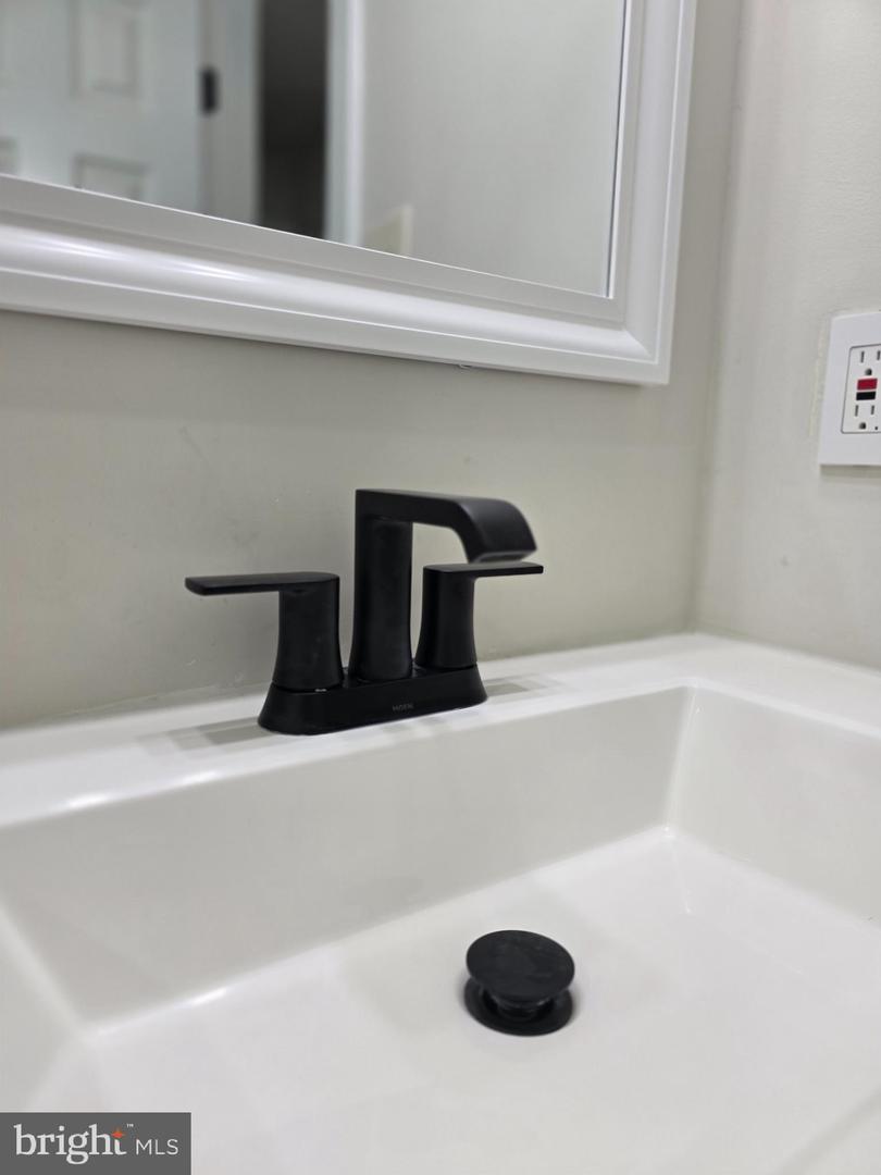 15546 TRAVAILER CT, WOODBRIDGE, Virginia 22193, 4 Bedrooms Bedrooms, 7 Rooms Rooms,2 BathroomsBathrooms,Residential,For sale,15546 TRAVAILER CT,VAPW2103854 MLS # VAPW2103854