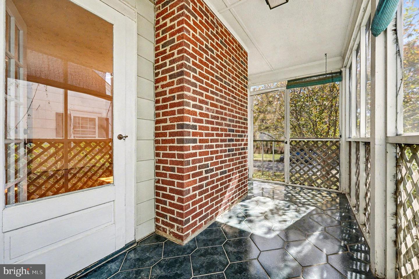 1321 PARCELL ST, FREDERICKSBURG, Virginia 22401, 4 Bedrooms Bedrooms, ,2 BathroomsBathrooms,Residential,For sale,1321 PARCELL ST,VAFB2009026 MLS # VAFB2009026