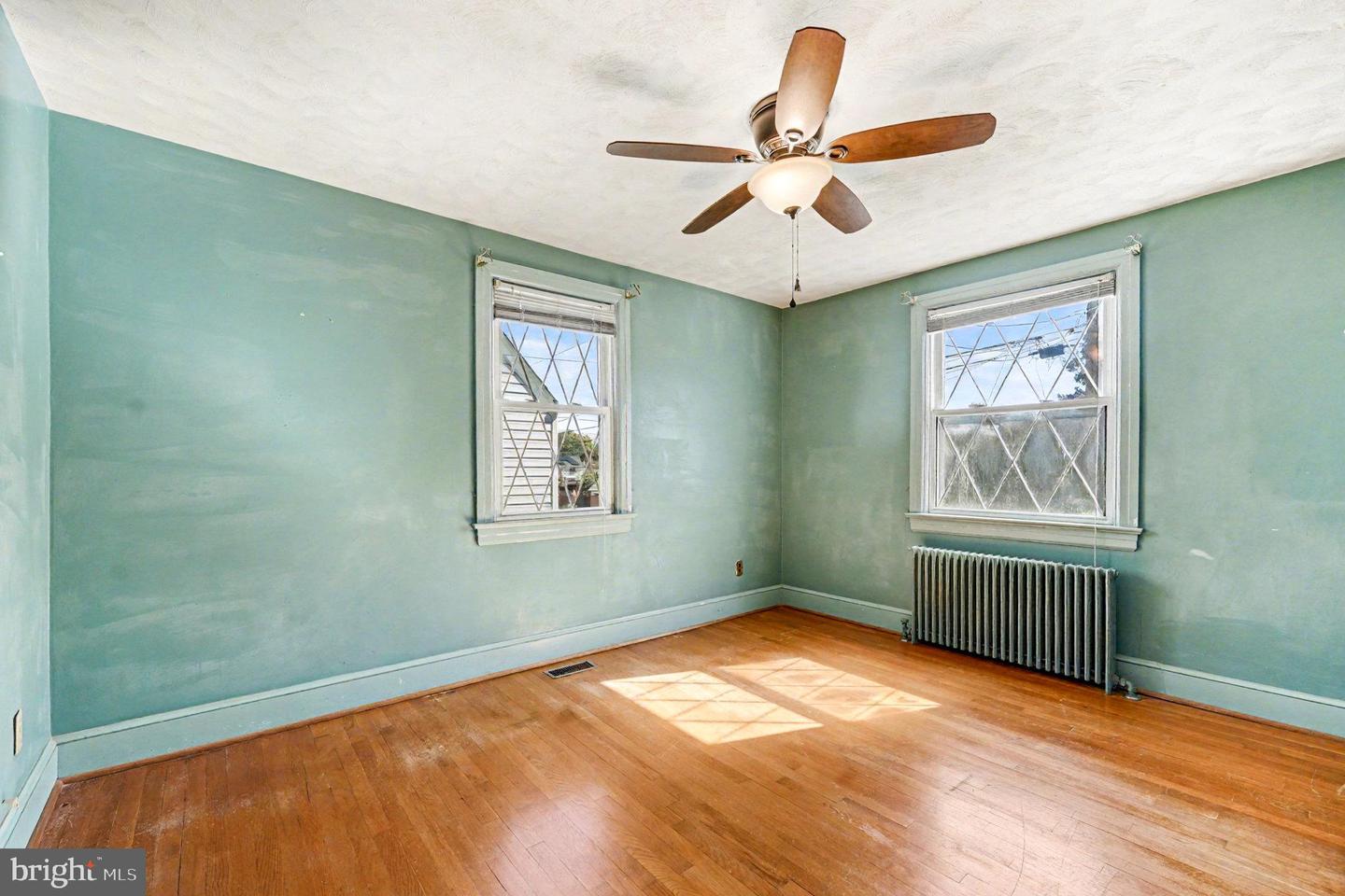1321 PARCELL ST, FREDERICKSBURG, Virginia 22401, 4 Bedrooms Bedrooms, ,2 BathroomsBathrooms,Residential,For sale,1321 PARCELL ST,VAFB2009026 MLS # VAFB2009026