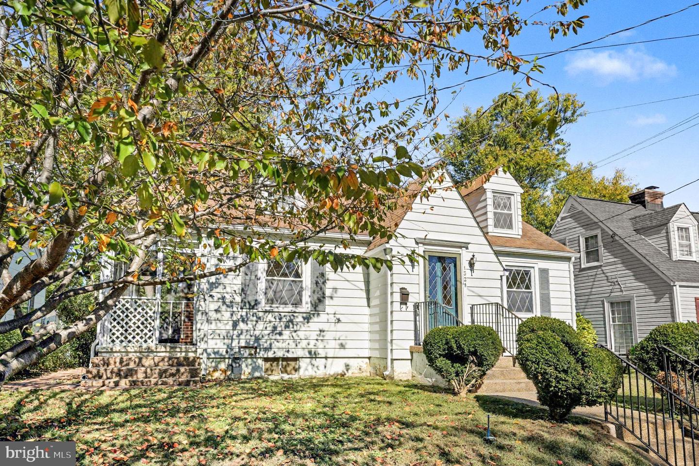 1321 PARCELL ST, FREDERICKSBURG, Virginia 22401, 4 Bedrooms Bedrooms, ,2 BathroomsBathrooms,Residential,For sale,1321 PARCELL ST,VAFB2009026 MLS # VAFB2009026