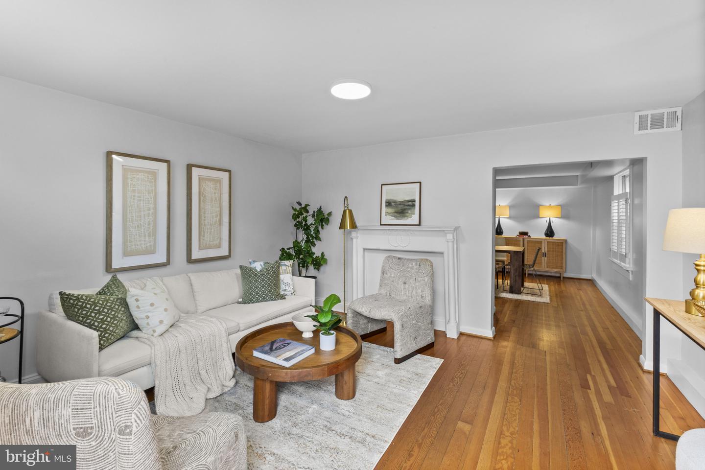 334 N PATRICK ST, ALEXANDRIA, Virginia 22314, 3 Bedrooms Bedrooms, ,2 BathroomsBathrooms,Residential,For sale,334 N PATRICK ST,VAAX2050436 MLS # VAAX2050436