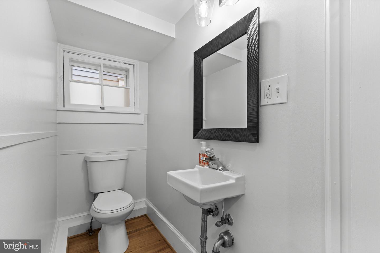 334 N PATRICK ST, ALEXANDRIA, Virginia 22314, 3 Bedrooms Bedrooms, ,2 BathroomsBathrooms,Residential,For sale,334 N PATRICK ST,VAAX2050436 MLS # VAAX2050436