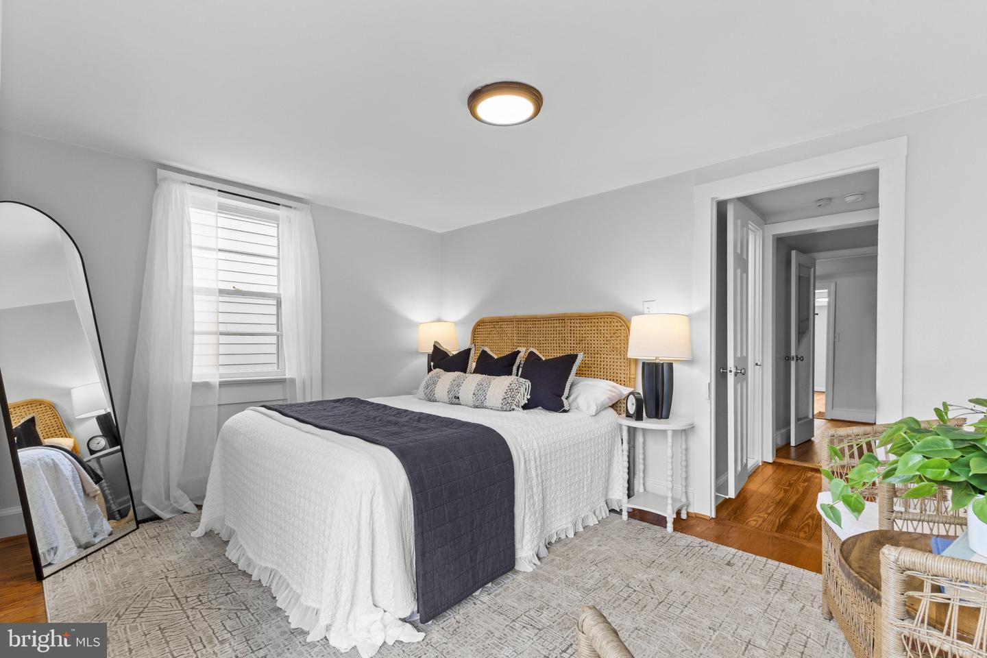 334 N PATRICK ST, ALEXANDRIA, Virginia 22314, 3 Bedrooms Bedrooms, ,2 BathroomsBathrooms,Residential,For sale,334 N PATRICK ST,VAAX2050436 MLS # VAAX2050436