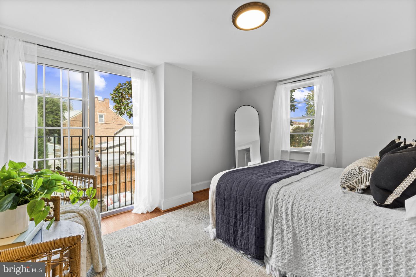 334 N PATRICK ST, ALEXANDRIA, Virginia 22314, 3 Bedrooms Bedrooms, ,2 BathroomsBathrooms,Residential,For sale,334 N PATRICK ST,VAAX2050436 MLS # VAAX2050436