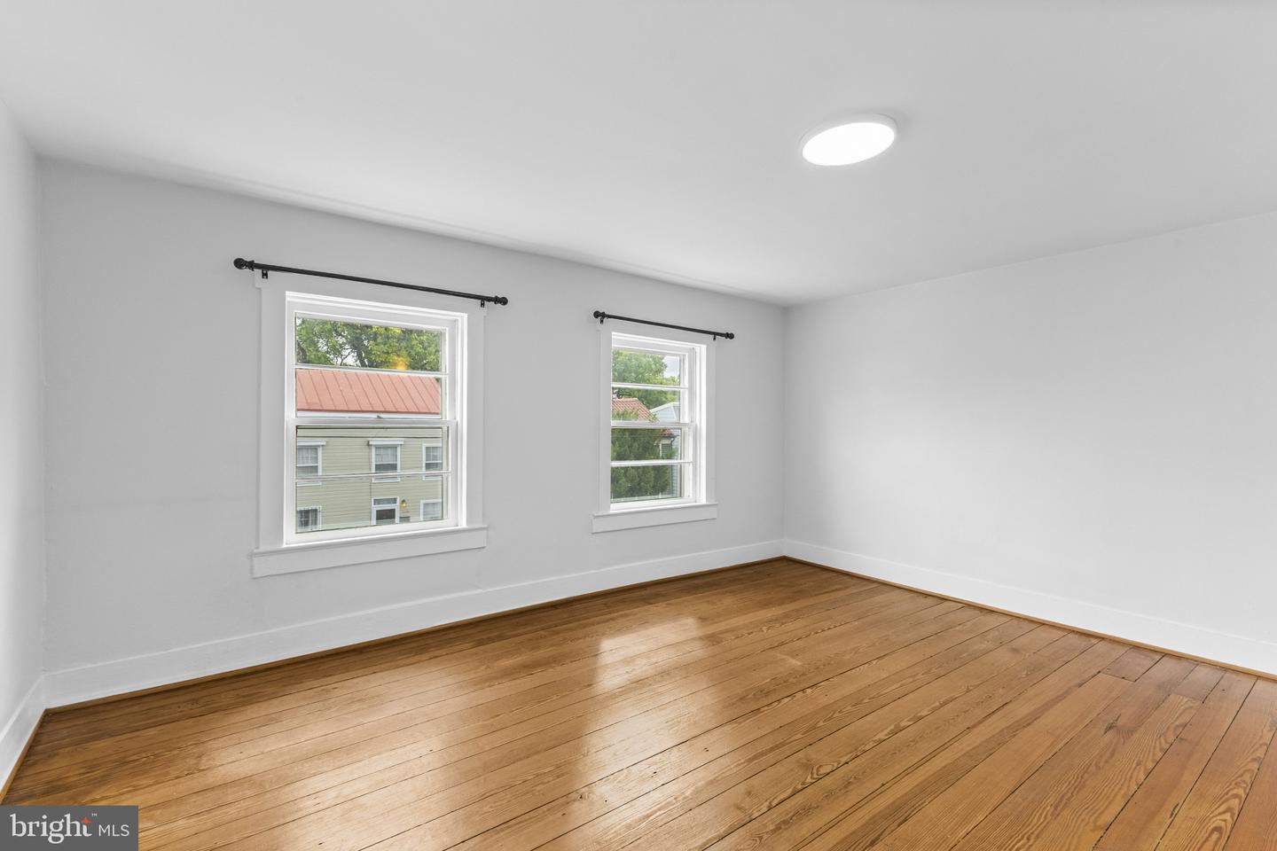 334 N PATRICK ST, ALEXANDRIA, Virginia 22314, 3 Bedrooms Bedrooms, ,2 BathroomsBathrooms,Residential,For sale,334 N PATRICK ST,VAAX2050436 MLS # VAAX2050436