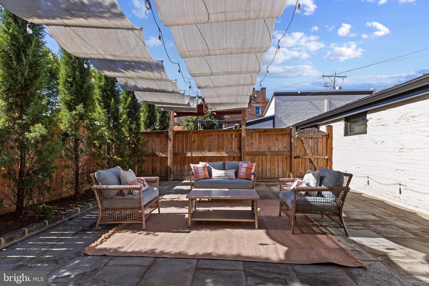 334 N PATRICK ST, ALEXANDRIA, Virginia 22314, 3 Bedrooms Bedrooms, ,2 BathroomsBathrooms,Residential,For sale,334 N PATRICK ST,VAAX2050436 MLS # VAAX2050436