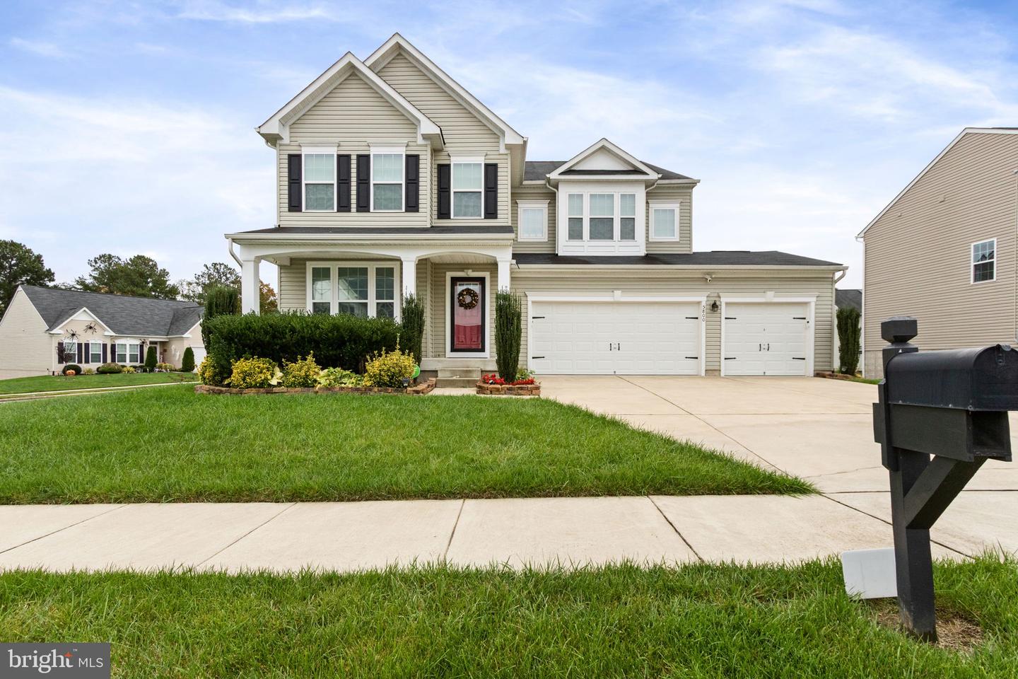 5800 SPRUCE VALLEY DR, FREDERICKSBURG, Virginia 22407, 5 Bedrooms Bedrooms, ,4 BathroomsBathrooms,Residential,For sale,5800 SPRUCE VALLEY DR,VASP2036760 MLS # VASP2036760