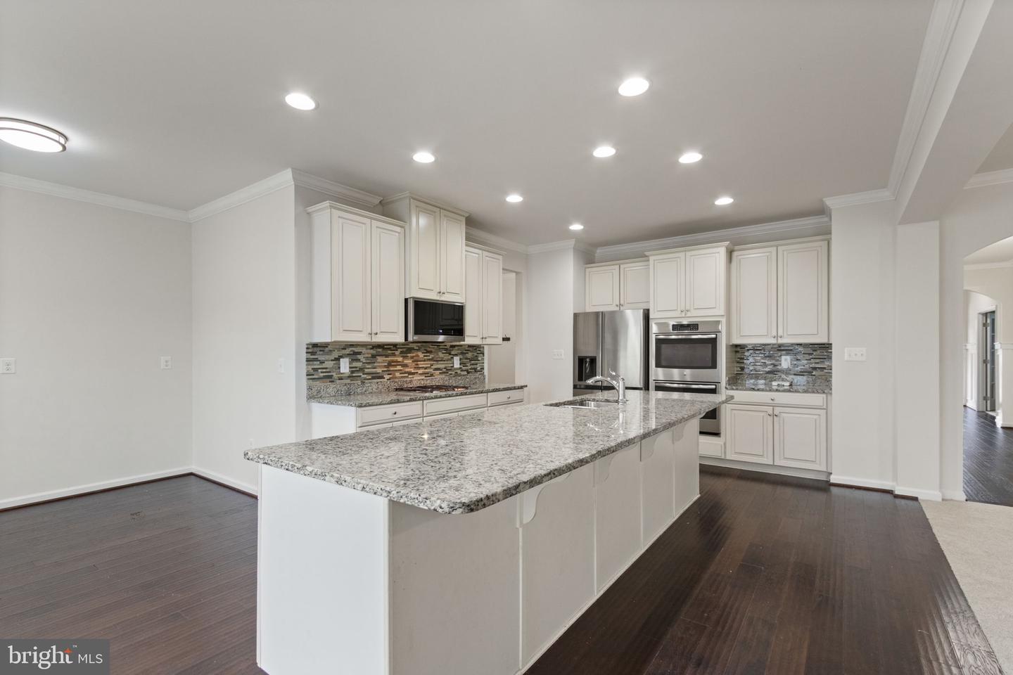 5800 SPRUCE VALLEY DR, FREDERICKSBURG, Virginia 22407, 5 Bedrooms Bedrooms, ,4 BathroomsBathrooms,Residential,For sale,5800 SPRUCE VALLEY DR,VASP2036760 MLS # VASP2036760