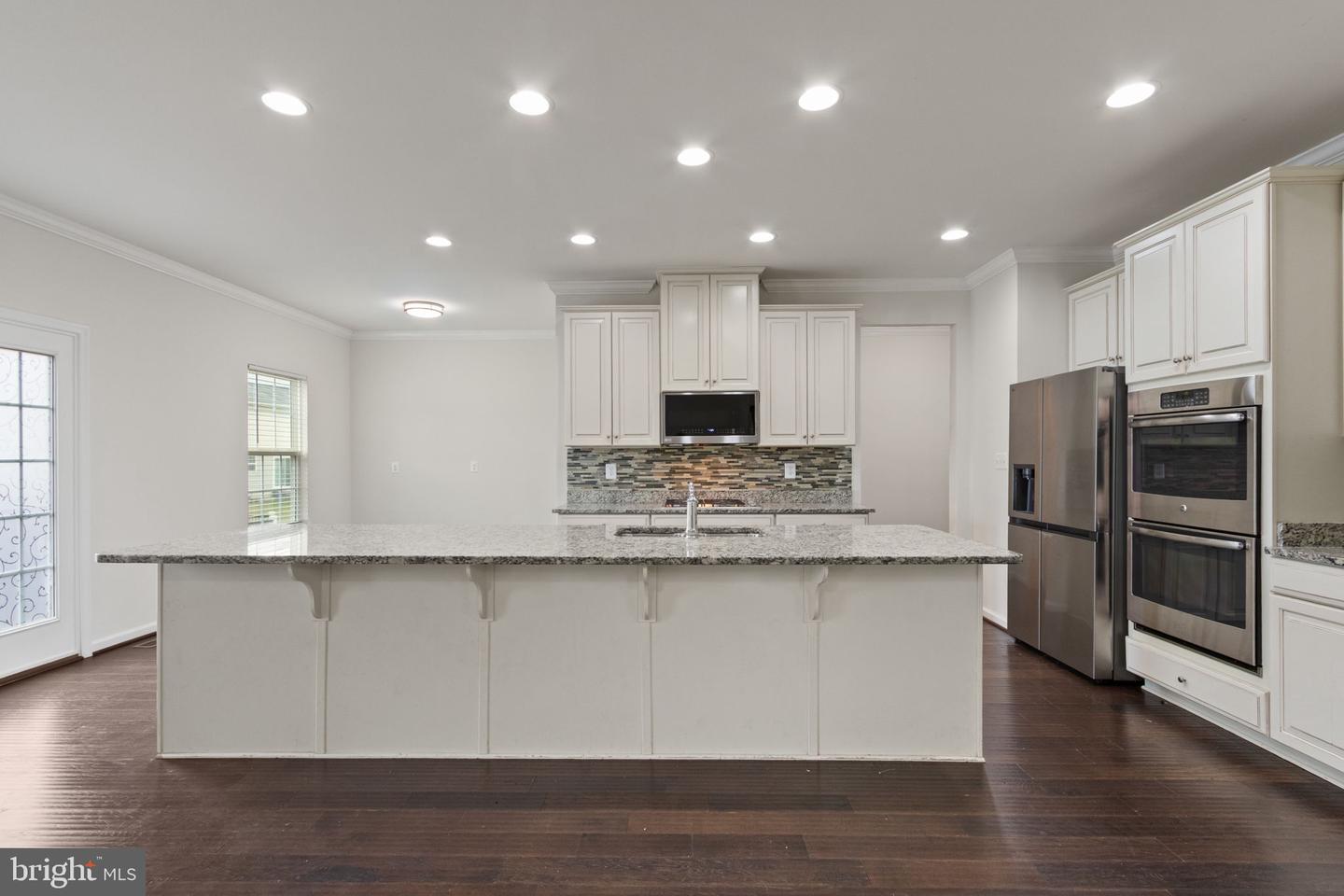 5800 SPRUCE VALLEY DR, FREDERICKSBURG, Virginia 22407, 5 Bedrooms Bedrooms, ,4 BathroomsBathrooms,Residential,For sale,5800 SPRUCE VALLEY DR,VASP2036760 MLS # VASP2036760