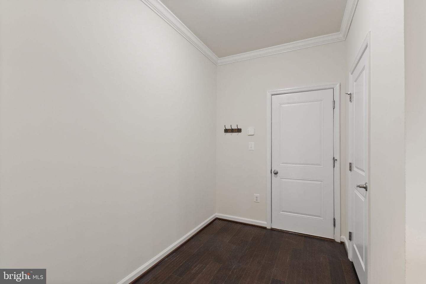 5800 SPRUCE VALLEY DR, FREDERICKSBURG, Virginia 22407, 5 Bedrooms Bedrooms, ,4 BathroomsBathrooms,Residential,For sale,5800 SPRUCE VALLEY DR,VASP2036760 MLS # VASP2036760