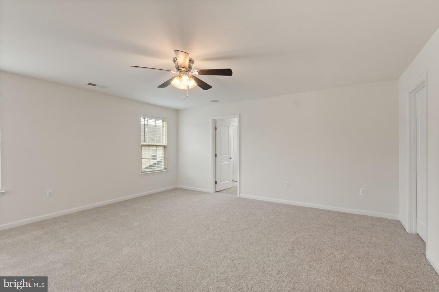 5800 SPRUCE VALLEY DR, FREDERICKSBURG, Virginia 22407, 5 Bedrooms Bedrooms, ,4 BathroomsBathrooms,Residential,For sale,5800 SPRUCE VALLEY DR,VASP2036760 MLS # VASP2036760