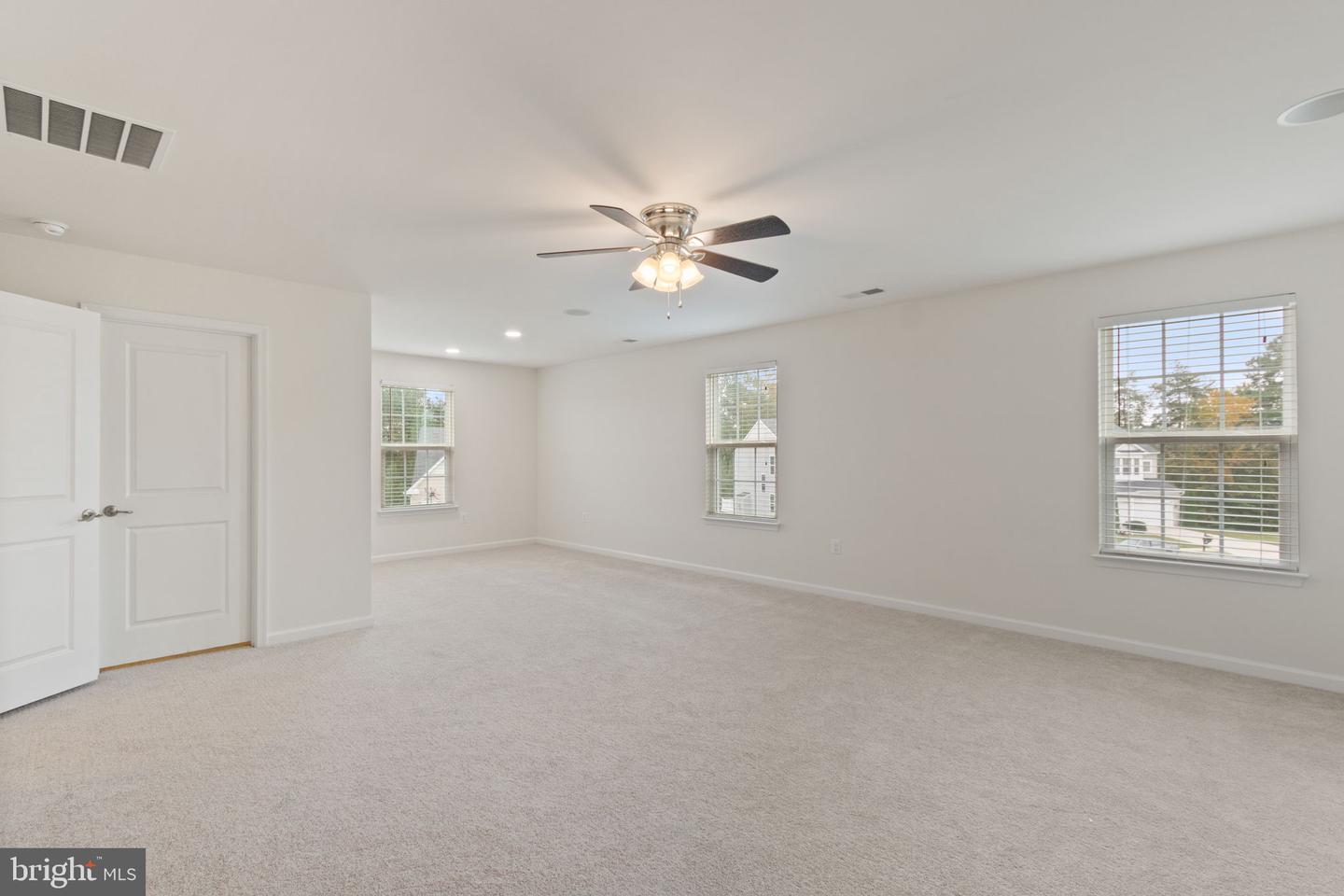 5800 SPRUCE VALLEY DR, FREDERICKSBURG, Virginia 22407, 5 Bedrooms Bedrooms, ,4 BathroomsBathrooms,Residential,For sale,5800 SPRUCE VALLEY DR,VASP2036760 MLS # VASP2036760