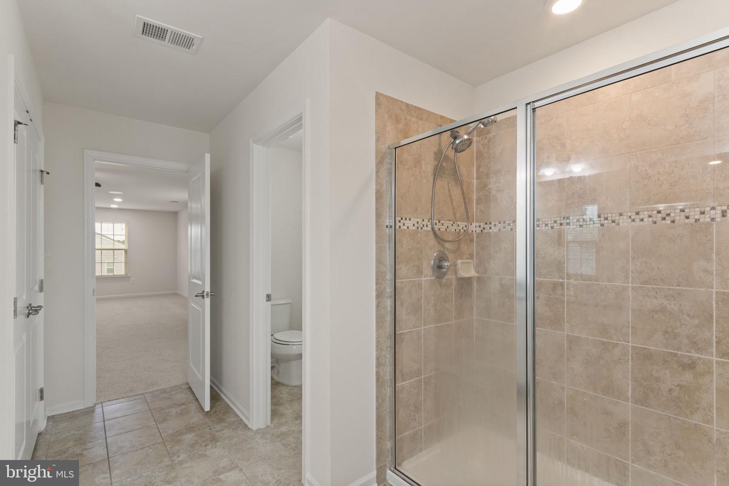5800 SPRUCE VALLEY DR, FREDERICKSBURG, Virginia 22407, 5 Bedrooms Bedrooms, ,4 BathroomsBathrooms,Residential,For sale,5800 SPRUCE VALLEY DR,VASP2036760 MLS # VASP2036760