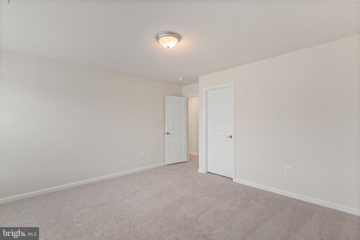 5800 SPRUCE VALLEY DR, FREDERICKSBURG, Virginia 22407, 5 Bedrooms Bedrooms, ,4 BathroomsBathrooms,Residential,For sale,5800 SPRUCE VALLEY DR,VASP2036760 MLS # VASP2036760