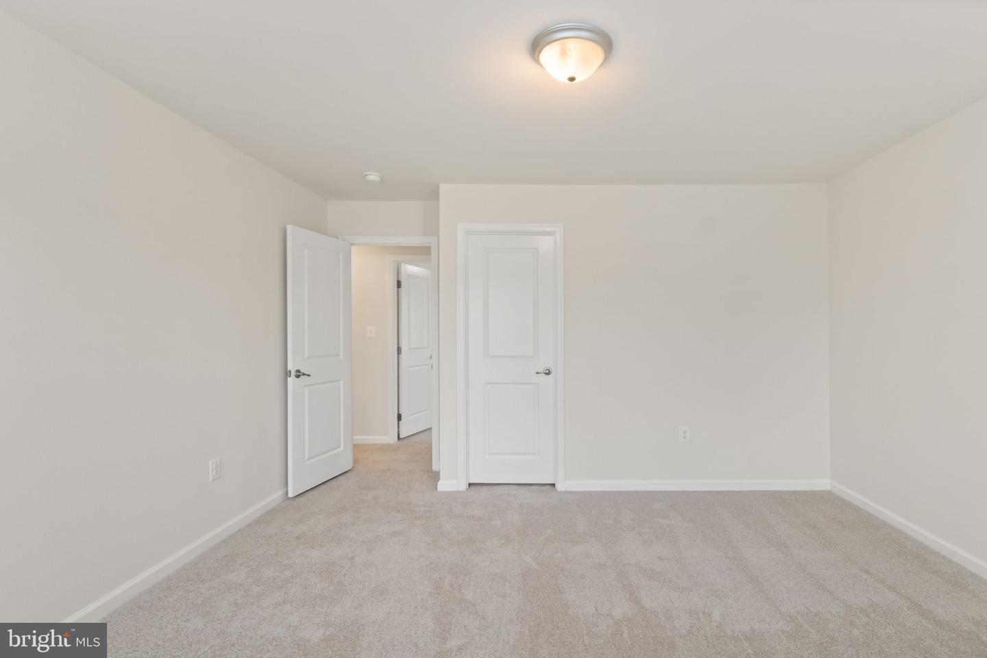 5800 SPRUCE VALLEY DR, FREDERICKSBURG, Virginia 22407, 5 Bedrooms Bedrooms, ,4 BathroomsBathrooms,Residential,For sale,5800 SPRUCE VALLEY DR,VASP2036760 MLS # VASP2036760