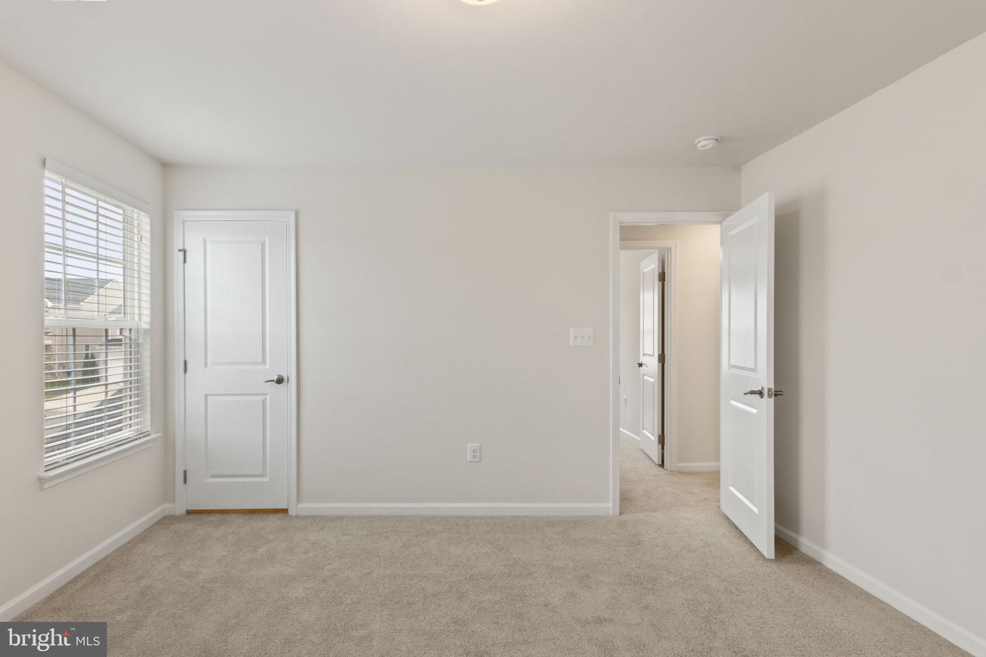 5800 SPRUCE VALLEY DR, FREDERICKSBURG, Virginia 22407, 5 Bedrooms Bedrooms, ,4 BathroomsBathrooms,Residential,For sale,5800 SPRUCE VALLEY DR,VASP2036760 MLS # VASP2036760