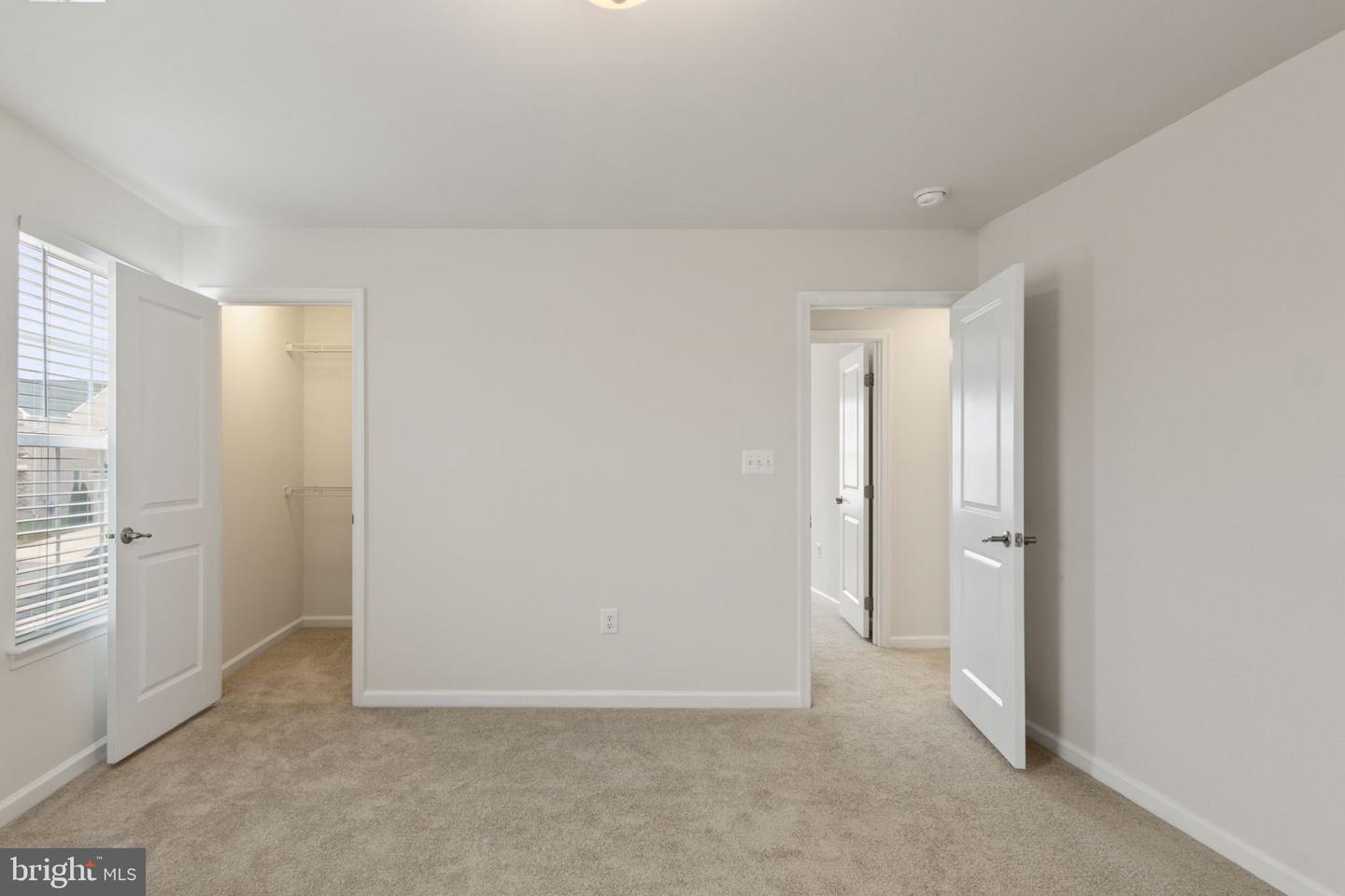 5800 SPRUCE VALLEY DR, FREDERICKSBURG, Virginia 22407, 5 Bedrooms Bedrooms, ,4 BathroomsBathrooms,Residential,For sale,5800 SPRUCE VALLEY DR,VASP2036760 MLS # VASP2036760