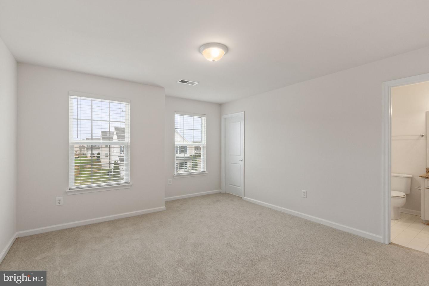 5800 SPRUCE VALLEY DR, FREDERICKSBURG, Virginia 22407, 5 Bedrooms Bedrooms, ,4 BathroomsBathrooms,Residential,For sale,5800 SPRUCE VALLEY DR,VASP2036760 MLS # VASP2036760