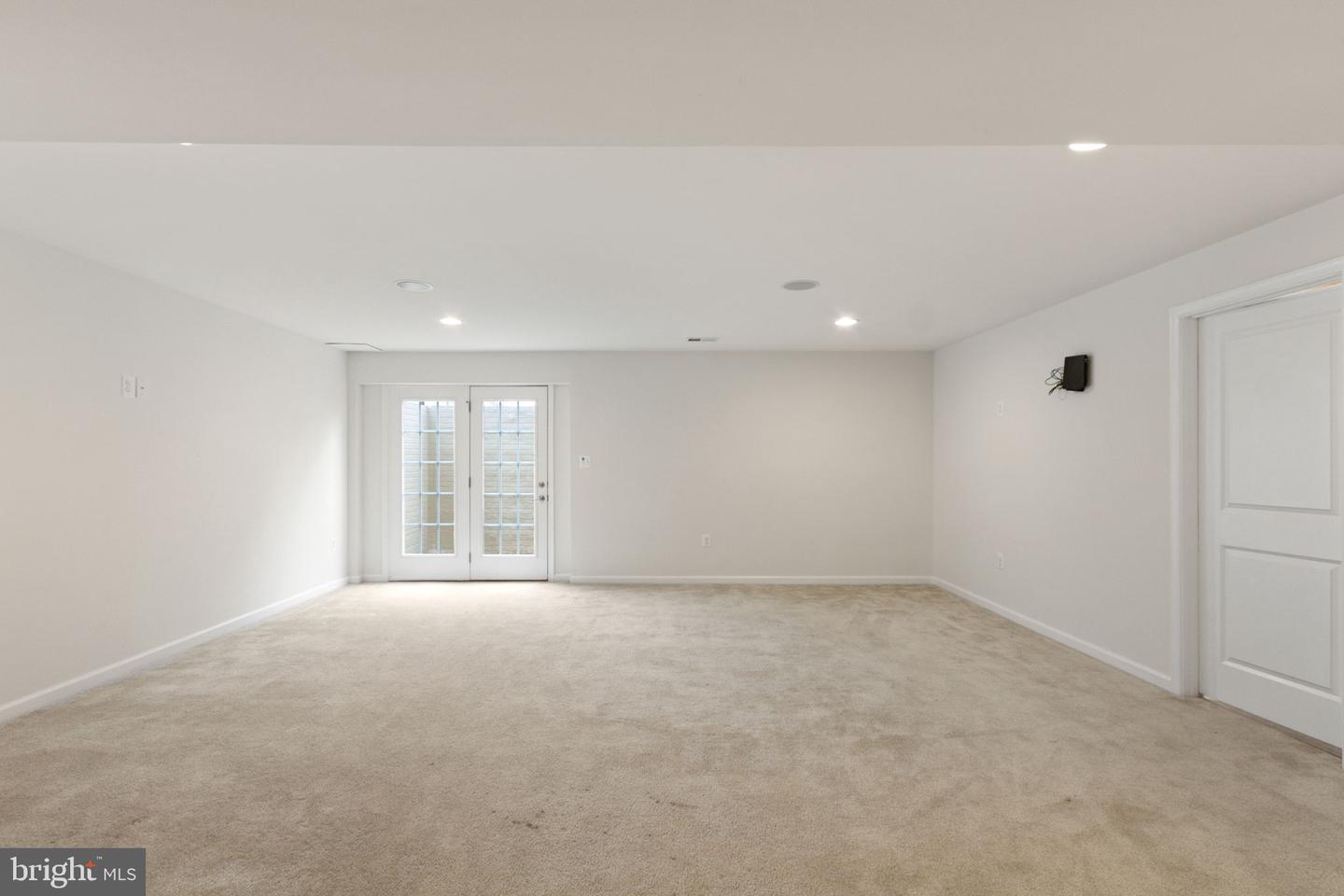5800 SPRUCE VALLEY DR, FREDERICKSBURG, Virginia 22407, 5 Bedrooms Bedrooms, ,4 BathroomsBathrooms,Residential,For sale,5800 SPRUCE VALLEY DR,VASP2036760 MLS # VASP2036760
