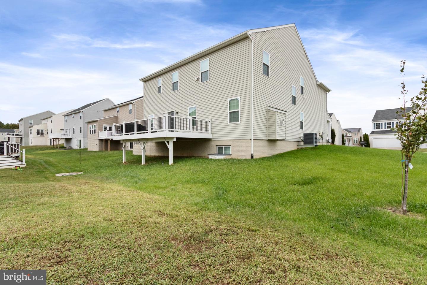 5800 SPRUCE VALLEY DR, FREDERICKSBURG, Virginia 22407, 5 Bedrooms Bedrooms, ,4 BathroomsBathrooms,Residential,For sale,5800 SPRUCE VALLEY DR,VASP2036760 MLS # VASP2036760