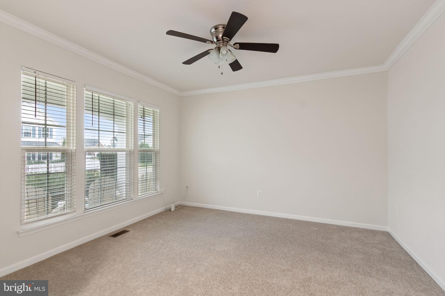 5800 SPRUCE VALLEY DR, FREDERICKSBURG, Virginia 22407, 5 Bedrooms Bedrooms, ,4 BathroomsBathrooms,Residential,For sale,5800 SPRUCE VALLEY DR,VASP2036760 MLS # VASP2036760