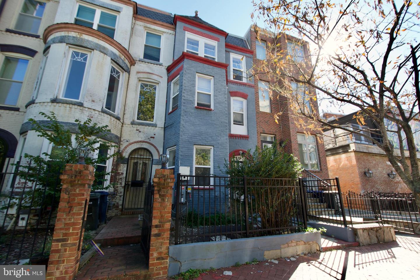 815 4TH ST NE, WASHINGTON, District Of Columbia 20002, 4 Bedrooms Bedrooms, 7 Rooms Rooms,2 BathroomsBathrooms,Residential,For sale,815 4TH ST NE,DCDC2225888 MLS # DCDC2225888